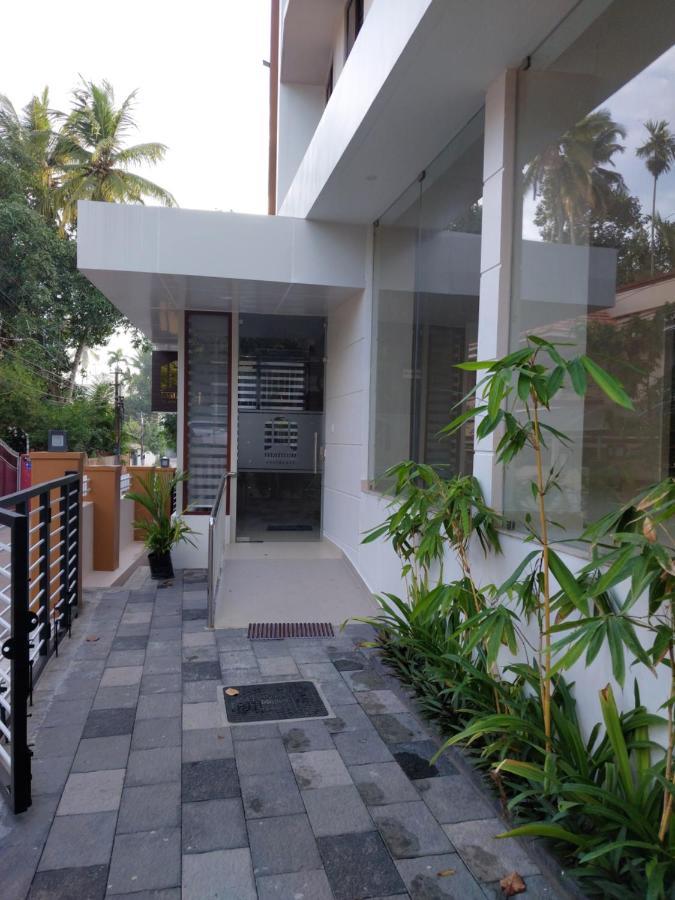 Hotel Mannat Residence トリバンドラム エクステリア 写真