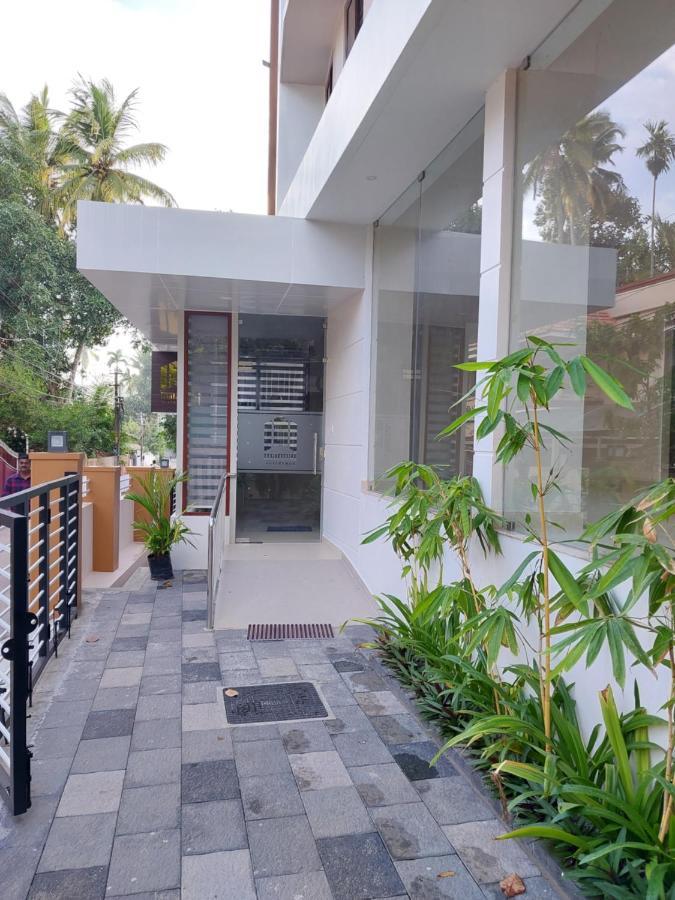 Hotel Mannat Residence トリバンドラム エクステリア 写真