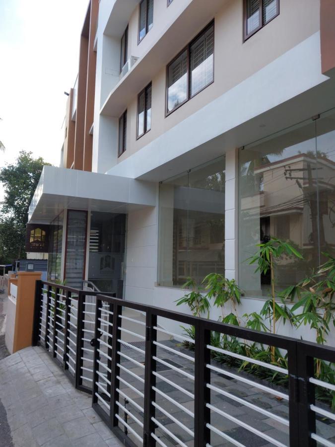 Hotel Mannat Residence トリバンドラム エクステリア 写真